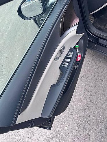 коса е34: BYD Han: 2021 г., 1.6 л, Автомат, Электромобиль, Седан — 8