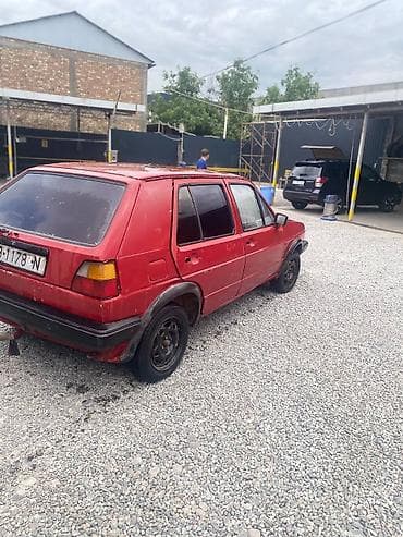 малолитражка машина: Volkswagen Golf: 1988 г., Механика, Хэтчбэк — 5