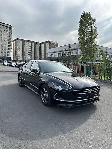 lf sonata: Hyundai Sonata: 2022 г., 2 л, Автомат, Гибрид, Фастбек — 2