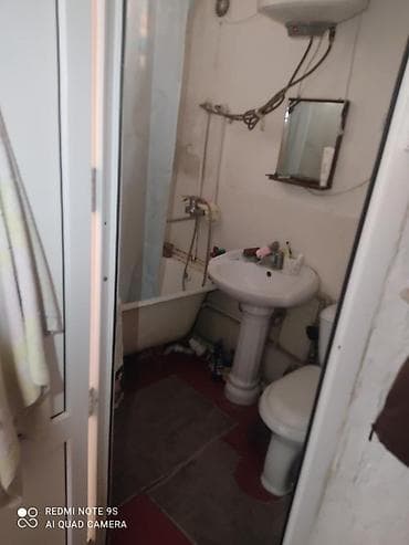 квартира 5 мик: 1 комната, 33 м², 104 серия, 4 этаж, Косметический ремонт — 3