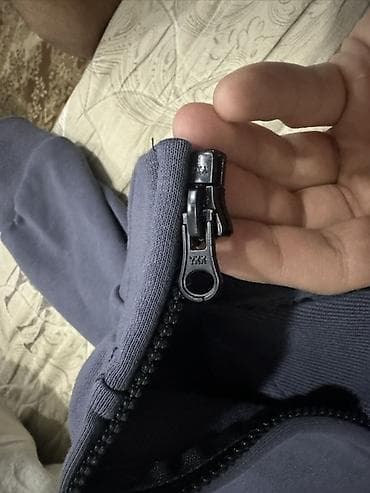 стильный бомбер: Толстовка Stone Island на молнии с капюшоном (без патча) Состояние - — 6