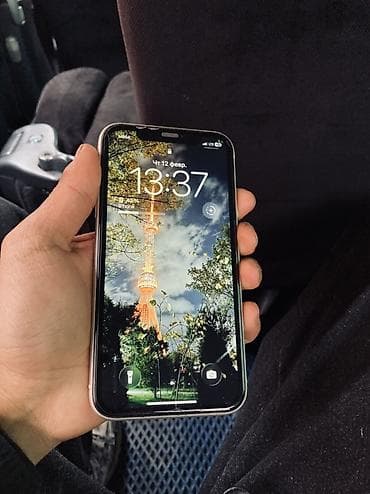 IPhone 11, 128 ГБ, Белый, Защитное стекло, 81 %