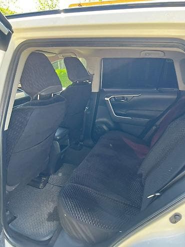 lend cruizer: Toyota RAV4: 2019 г., 2.5 л, Автомат, Бензин, Кроссовер — 8