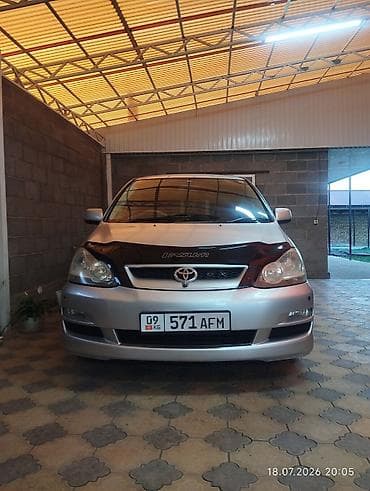Транспорт: Toyota Ipsum: 2004 г., 2.4 л, Автомат, Бензин, Минивэн — 2