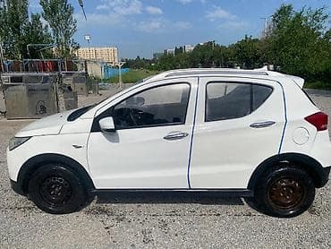 leapmotor b10: Microcar : 2017 г., Автомат, Электромобиль, Хэтчбэк — 6