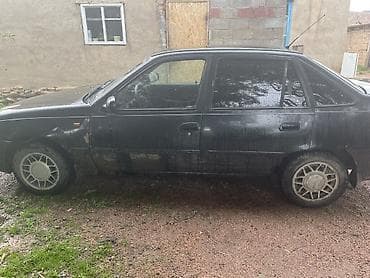 Унаа: Daewoo Nexia: 2009 г., 1.6 л, Кол менен иштөөчү, Бензин, Седан — 4