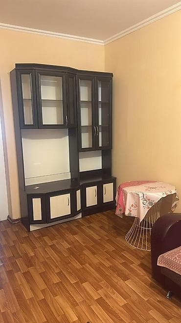 Комнаты: Сдается светлая меблированная комната в квартире из 2х комнат - — 3