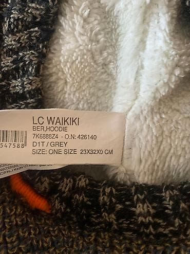 Игровые манежи: Теплая шапка LCWikiki (б/у) Очень теплая и удобная Размер 7-9 лет — 3