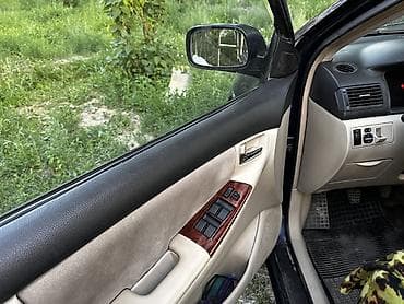 Toyota Corolla: 2002 г., 1.6 л, Механика, Бензин, Хэтчбэк — 6