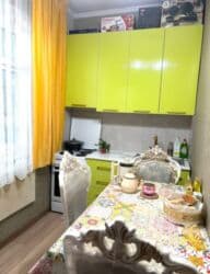 купить квартиру в 4 микрорайоне: 1 комната, 44 м², 107 серия, 3 этаж, Евроремонт — 5