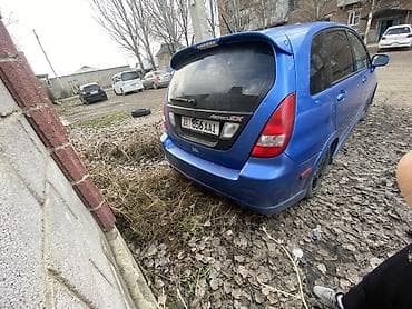 mazda millenia: Suzuki Aerio: 2004 г., 2 л, Автомат, Бензин, Хэтчбэк — 3