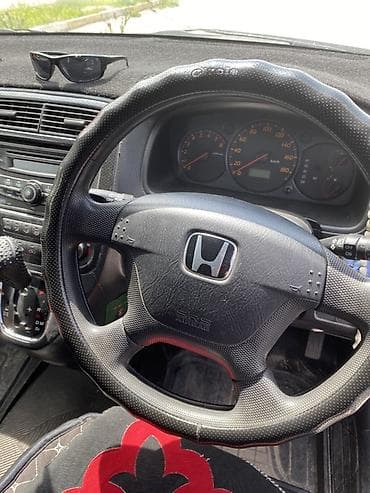 спидометр: Honda Stream: 2001 г., 2 л, Автомат, Бензин, Минивэн — 1