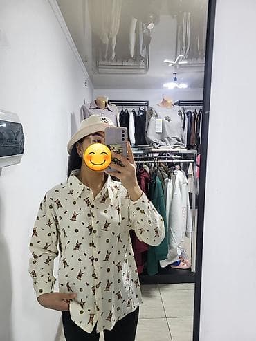 женские классический пальто: Базовая женская рубашка оверсайз - Классический воротник, застёжка на — 7