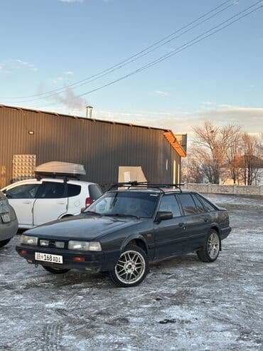 Mazda 626: 1990 г., 2.2 л, Механика, Бензин, Хэтчбэк