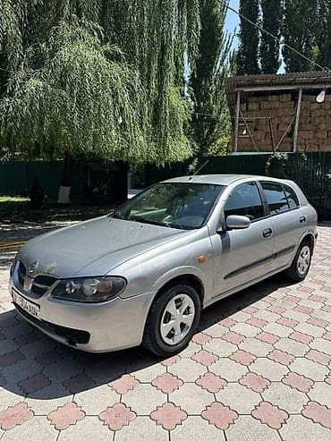 Nissan Almera: 2003 г., 1.5 л, Механика, Бензин, Хэтчбэк
