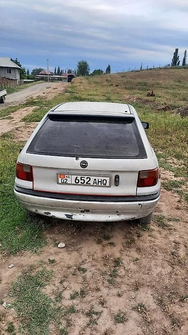 mers 211: Opel Astra: 1992 г., 1.4 л, Механика, Бензин, Хэтчбэк — 5