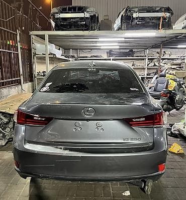 солнычный свет: Lexus IS 250. Запчасти кузова Оптика Электрика По вопросам — 1