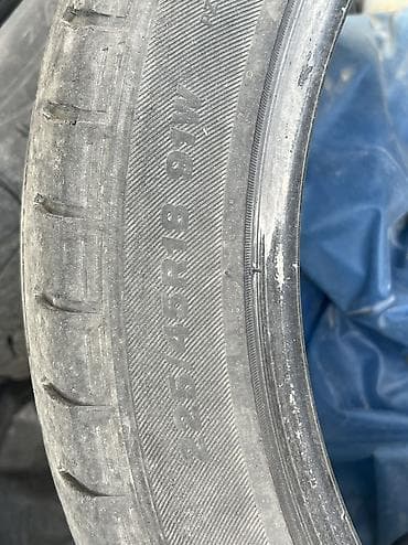шины на камри 50: Продаю разнопарки 
Стояли на камри 55 
225/45/r18 — 3