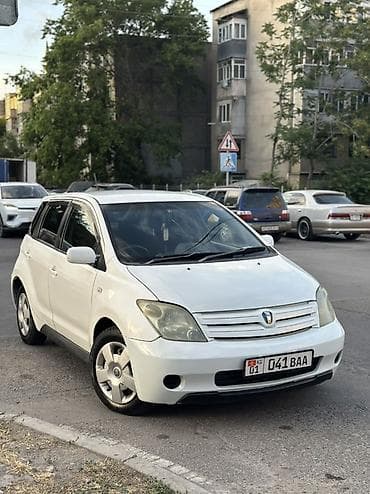 Toyota Ist: 2003 г., 1.5 л, Автомат, Бензин, Хэтчбэк