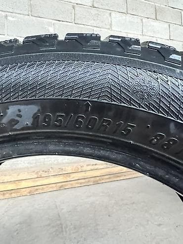 Комплект Б/У из 4 зимних шин 195/60 R15 88T - Размер: 195/60 R15 -