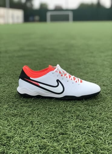 прокат мужских костюмов [возьми на прокат] бишкек фото: Мужские кроссовки, 44, Nike, Б/у, цвет - Оранжевый, Бесплатная доставка, Платная доставка, Самовывоз — 1