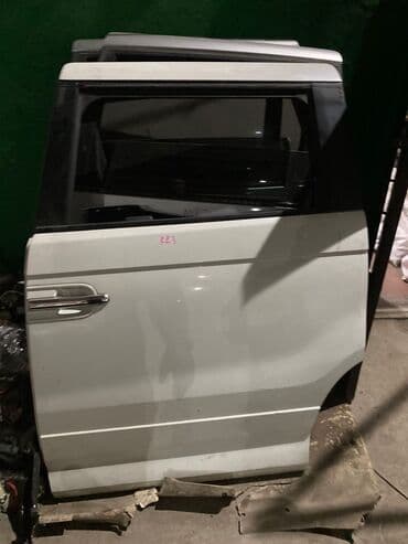 фото услуги рядом: Дверь Задняя левая Toyota, Б/у, Оригинал — 1