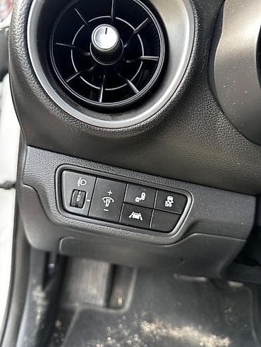 кызыл кия кыз: Kia K3: 2019 г., 1.6 л, Вариатор, Бензин, Седан — 9
