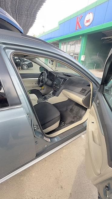 toyota 300: Subaru Outback: 2010 г., 2.5 л, Вариатор, Газ, Универсал — 10