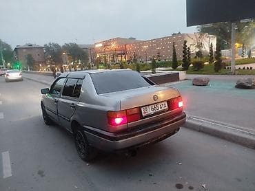 smart open: Volkswagen Vento: 1992 г., Седан — 2