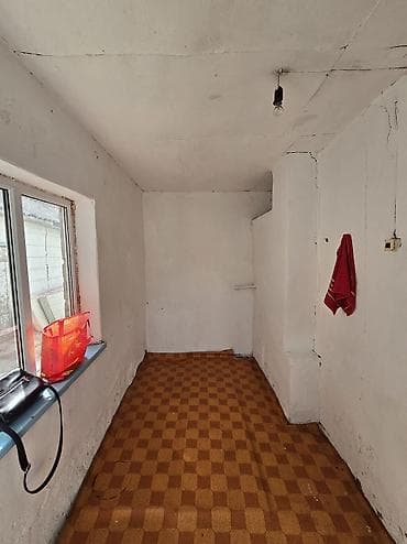 Дома: ✨ Продаётся дом в с. Сокулук ✨ 🏡 Характеристики: • Участок - 8 соток — 10