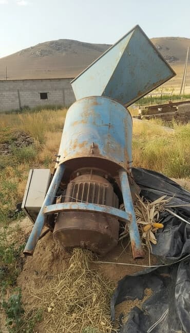 бу оборудование для ресторанов: Кормодробилка/зернодробилка промышленного типа - Мощный — 1