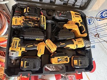 Комплект инструментов DEWALT XR в кейсе Состав набора: -