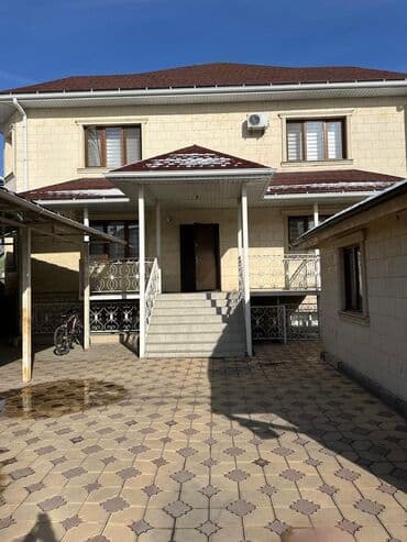 сдается дом лебединовка: 300 м², 9 комнат, Утепленный, Теплый пол, Бронированные двери — 1