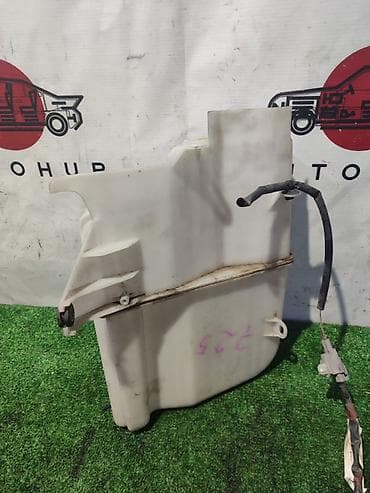 Бачок Toyota