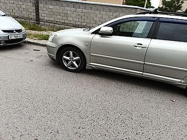 avensis: Toyota Avensis: 2003 г., 2 л, Автомат, Бензин, Универсал — 4