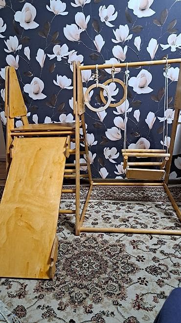 Детский спортивно-игровой комплекс из массива дерева для дома. Состав