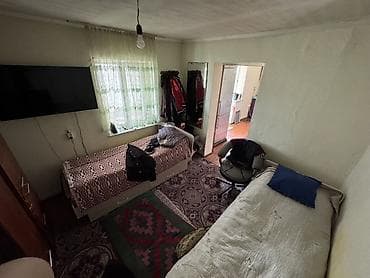 район киркомстром: Продаётся дом, 4,5 сотки. Есть центральная канализация и центральное — 5