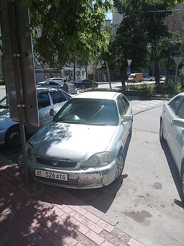 Honda Civic: 2000 г., 1.5 л, Автомат, Бензин, Седан — 5