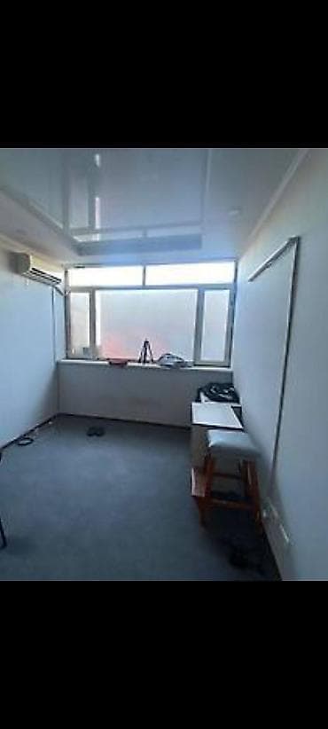 Площадь (здание "Илбирс" Сдается кабинет под офис Площадь: 13м2 Окна