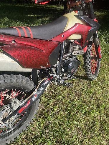 2 8: Эндуро/кроссовый мотоцикл (примерно класс 250cc) - Двигатель — 7