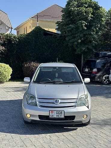 Продажа авто: Toyota Ist: 2003 г., 1.5 л, Автомат, Бензин, Хэтчбэк — 2