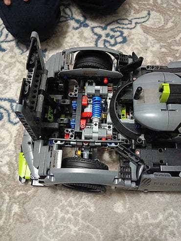 обо балон: LEGO Technic Peugeot 9X8 24H Le Mans Hybrid Hypercar - Собранный — 2