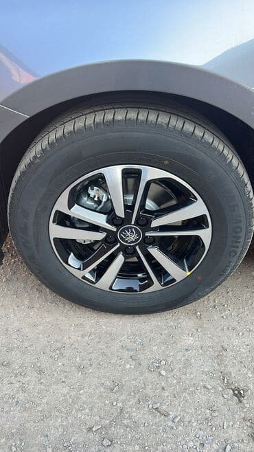 мотоциклы электронные: BYD Qin: 2025 г., 1.5 л, Вариатор, Электромобиль, Седан — 4