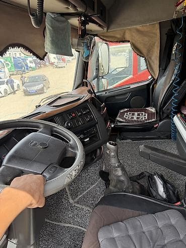 машина эвакуатор: Грузовик, Volvo, Б/у — 3