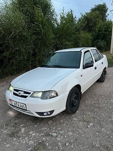 Daewoo Nexia: 2011 г., 1.5 л, Механика, Бензин, Седан