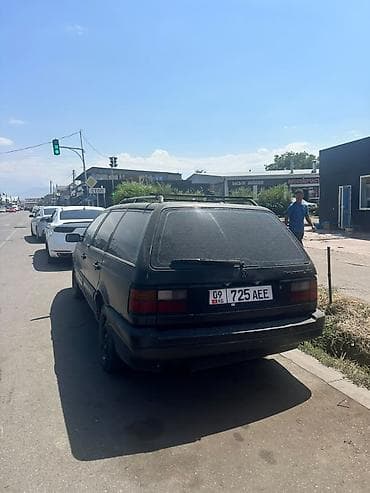 Volkswagen Passat Variant: 1991 г., 1.8 л, Механика, Бензин, Универсал — 1