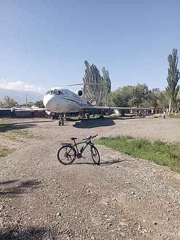 фикс с тормазами: Горный/кросс-кантрийный велосипед - Лёгкая алюминиевая рама - Колёса — 1