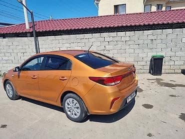 corolla verso: Kia Rio: 2018 г., Ручные, Хэтчбэк — 9