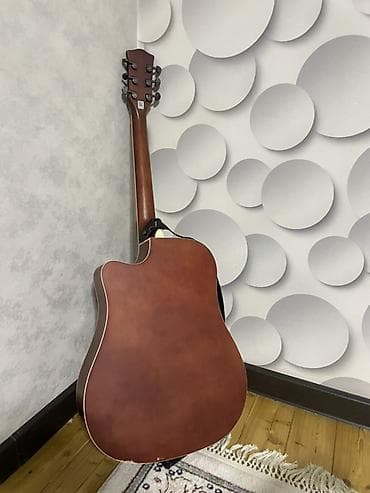 кий эбен: Акустическая гитара Kepma D1C-NM (dreadnought, вырез) - Формат — 5