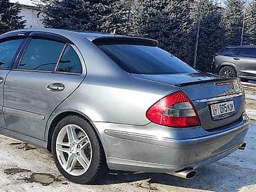 v class: Mercedes-Benz E-Class: 2008 г., Седан — 4